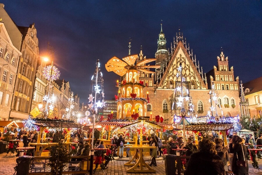 Різдвяні ярмарки в Польщі: Магія зимових свят